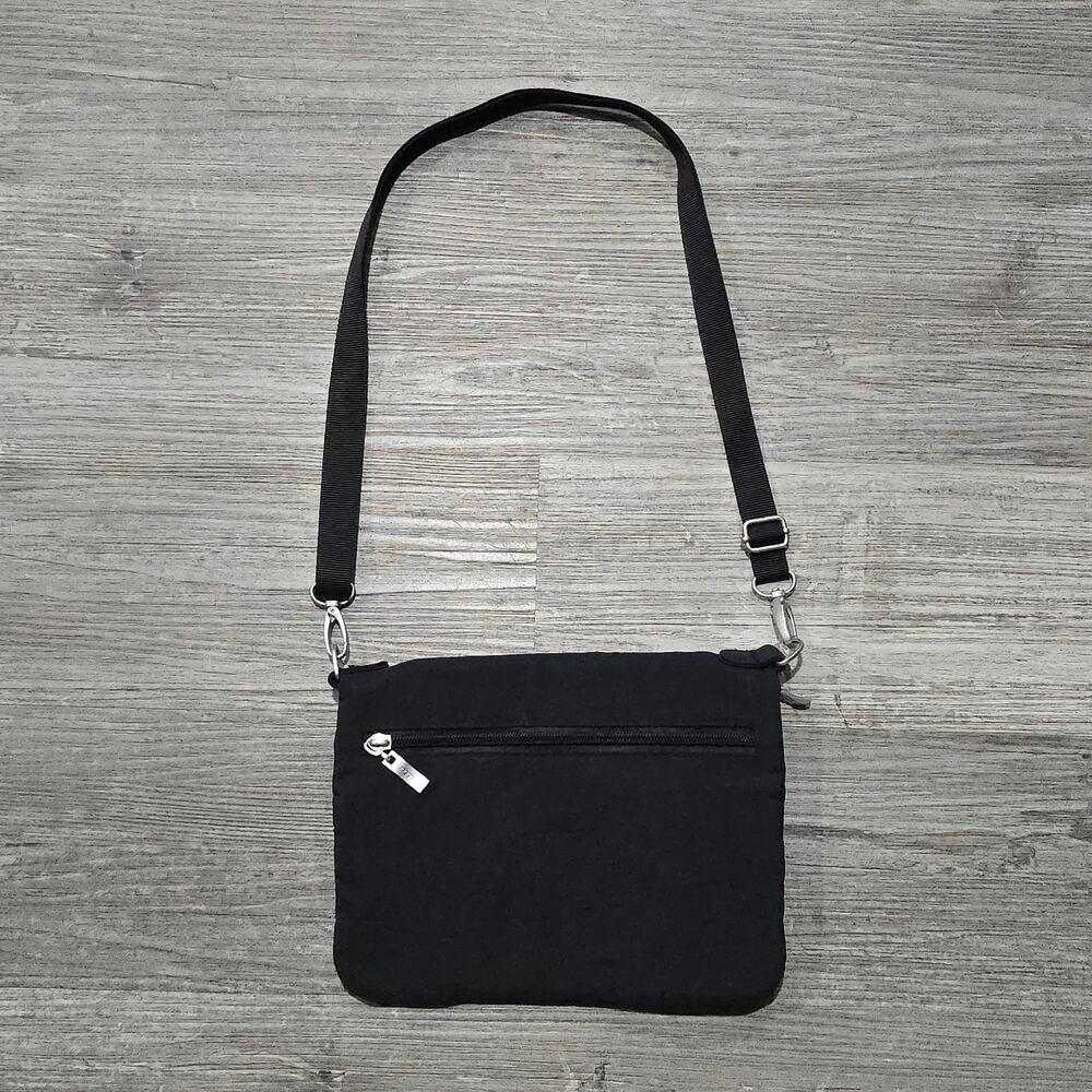 Baggallini Black Flip Zip Multi Compartment Crossbody Purse - Picture 2 of 9